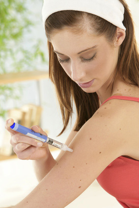 Insulingabe bei Diabetes Gesundheitscheck Vorsorgeuntersuchung Diagnoseklinik